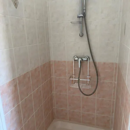 Villa Maison Familiale Avec Jardin *